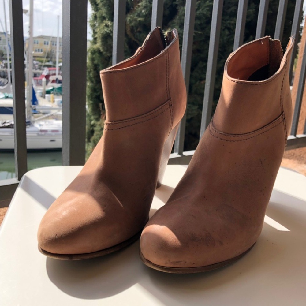 1937 Footwear Ankle Boots